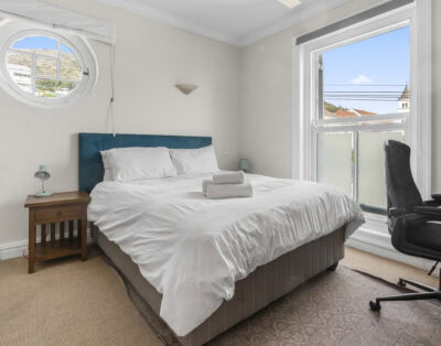 Hill Queen Suite – Cape Coliving